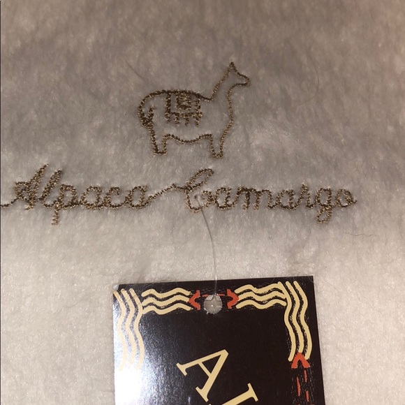 Scarf - Picture 2 of 3